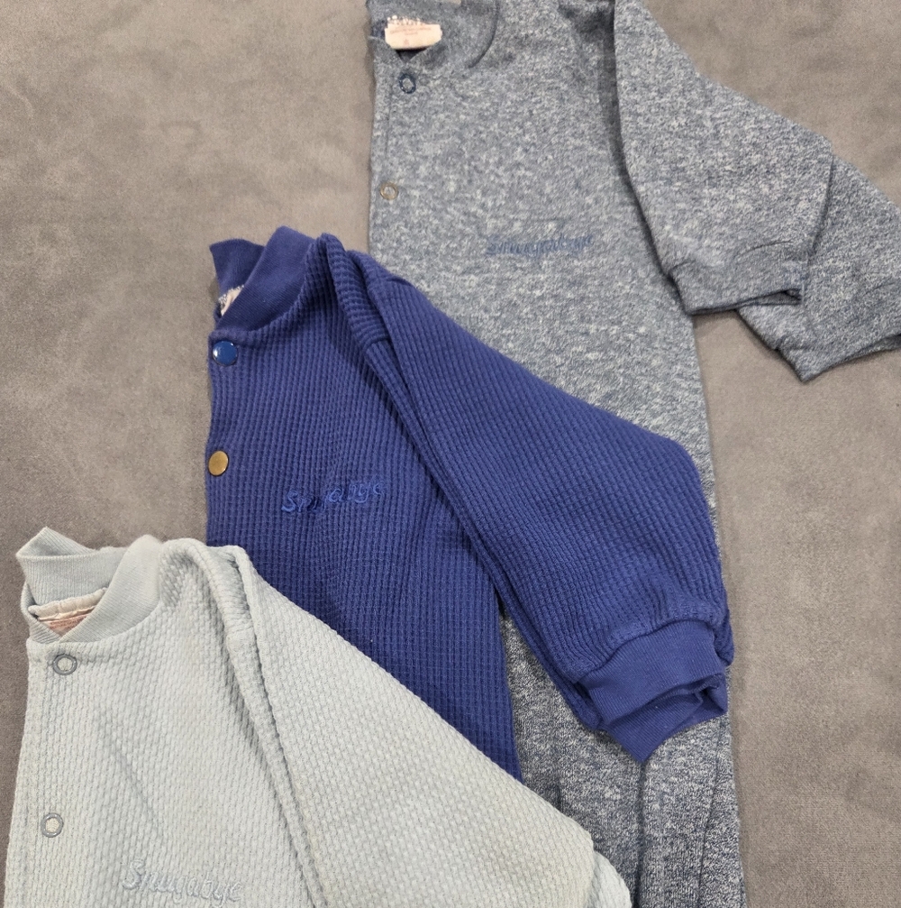VTG Snugabye Blue and Gray Waffle Knit onesie pajamas set of 3